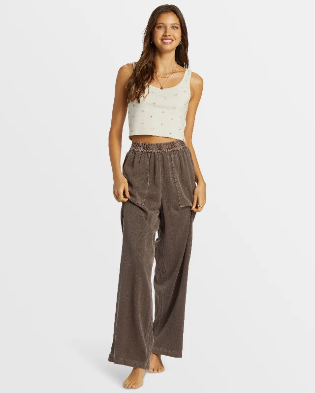 Free Time Relaxed Fit Pants - Kona