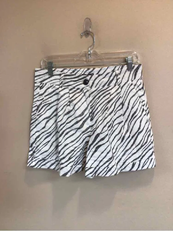 VENUS SIZE 10 Ladies SHORTS